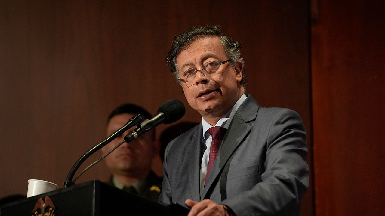 Petro invita a Trump a Colombia para que vea de cerca lucha contra el narcotráfico